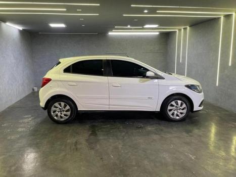 CHEVROLET Onix Hatch 1.4 4P FLEX LT, Foto 7