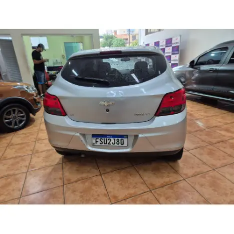 CHEVROLET Onix Hatch 1.4 4P FLEX LT AUTOMTICO, Foto 4