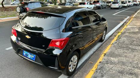 CHEVROLET Onix Hatch 1.0 4P FLEX LT, Foto 3