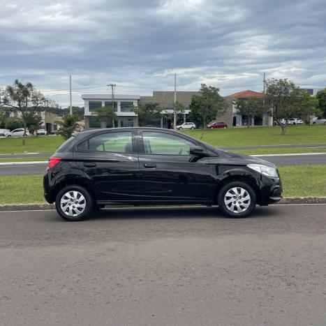 CHEVROLET Onix Hatch 1.0 4P FLEX LS, Foto 2