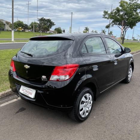 CHEVROLET Onix Hatch 1.0 4P FLEX LS, Foto 4