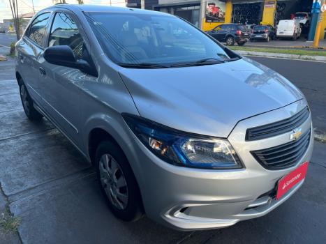 CHEVROLET Onix Hatch 1.0 4P FLEX LS, Foto 2