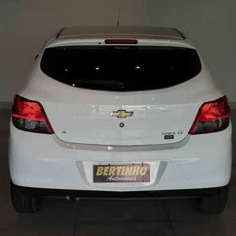 CHEVROLET Onix Hatch 1.4 4P FLEX LT, Foto 9