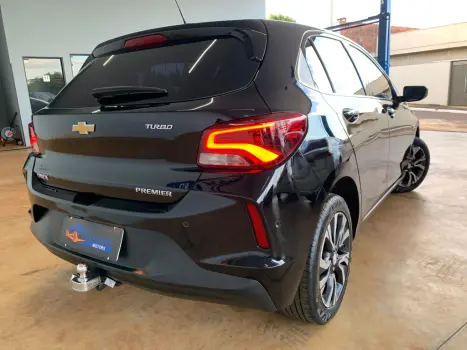 CHEVROLET Onix Hatch 1.0 12V 4P FLEX PREMIER 2 TURBO AUTOMTICO, Foto 9