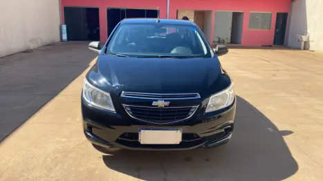 CHEVROLET Onix Hatch 1.0 4P FLEX LT, Foto 2