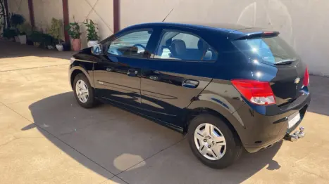 CHEVROLET Onix Hatch 1.0 4P FLEX LT, Foto 8