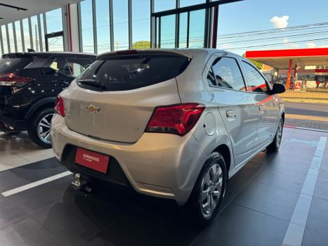 CHEVROLET Onix Hatch 1.0 4P FLEX LT, Foto 4