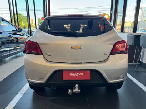 CHEVROLET Onix Hatch 1.0 4P FLEX LT, Foto 5