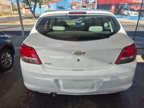 CHEVROLET Onix Hatch 1.0 4P FLEX LS, Foto 6