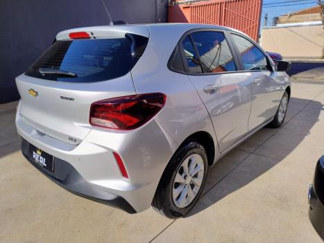 CHEVROLET Onix Hatch 1.0 4P FLEX LTZ TURBO, Foto 10