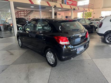 CHEVROLET Onix Hatch 1.0 4P FLEX LT, Foto 4