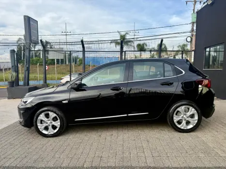 CHEVROLET Onix Hatch 1.0 12V 4P FLEX PREMIER TURBO AUTOMTICO, Foto 2
