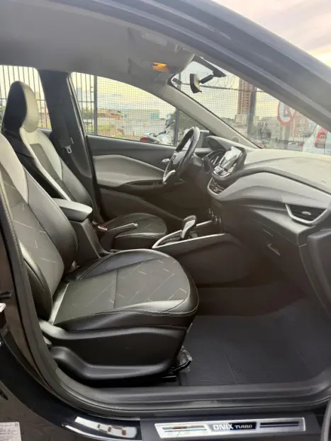 CHEVROLET Onix Hatch 1.0 12V 4P FLEX PREMIER TURBO AUTOMTICO, Foto 19