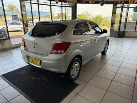 CHEVROLET Onix Hatch 1.0 4P FLEX LT, Foto 10