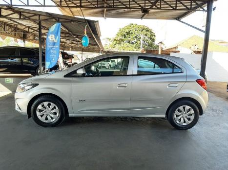 CHEVROLET Onix Hatch 1.0 4P FLEX LT, Foto 12