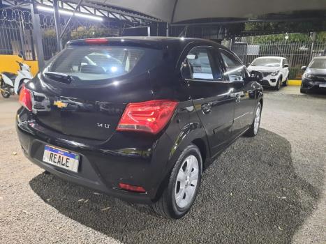 CHEVROLET Onix Hatch 1.4 4P FLEX LT, Foto 6