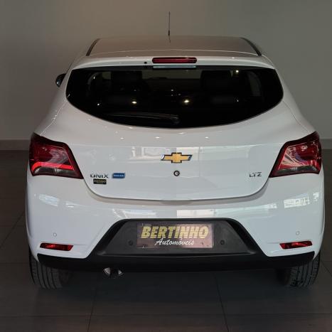 CHEVROLET Onix Hatch 1.4 4P FLEX LTZ AUTOMTICO, Foto 9
