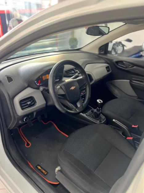 CHEVROLET Onix Hatch 1.0 4P FLEX JOY, Foto 9