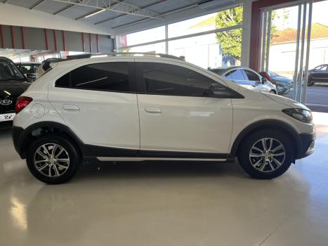 CHEVROLET Onix Hatch 1.4 4P FLEX ACTIV AUTOMTICO, Foto 3