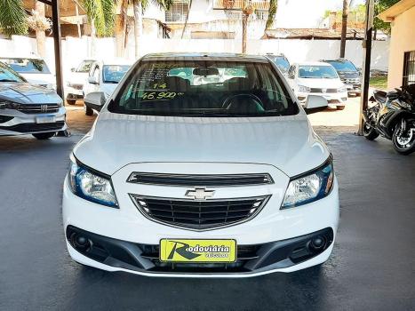 CHEVROLET Onix Hatch 1.4 4P FLEX LT, Foto 2
