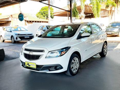CHEVROLET Onix Hatch 1.4 4P FLEX LT, Foto 3