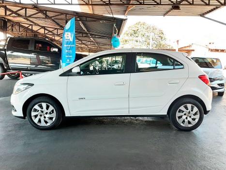 CHEVROLET Onix Hatch 1.4 4P FLEX LT, Foto 15