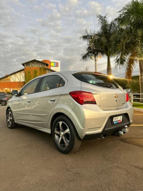 CHEVROLET Onix Hatch 1.4 4P FLEX LTZ, Foto 9