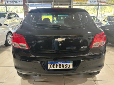 CHEVROLET Onix Hatch 1.0 4P FLEX LS, Foto 5