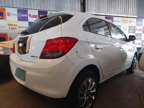 CHEVROLET Onix Hatch 1.4 4P FLEX LT, Foto 11