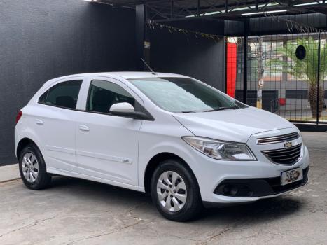 CHEVROLET Onix Hatch 1.0 4P FLEX LT, Foto 4