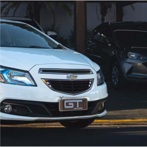 CHEVROLET Onix Hatch 1.4 4P FLEX LTZ AUTOMTICO, Foto 4