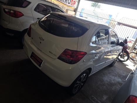 CHEVROLET Onix Hatch 1.4 4P FLEX LTZ, Foto 3