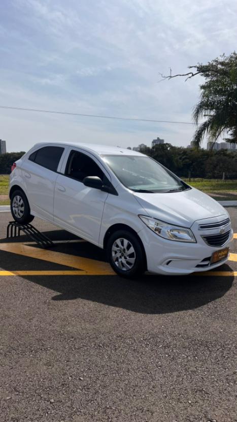 CHEVROLET Onix Hatch 1.0 4P FLEX LT, Foto 3