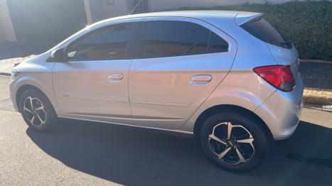 CHEVROLET Onix Hatch 1.4 4P FLEX LTZ, Foto 2