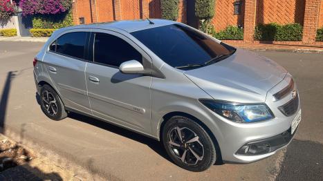 CHEVROLET Onix Hatch 1.4 4P FLEX LTZ, Foto 6