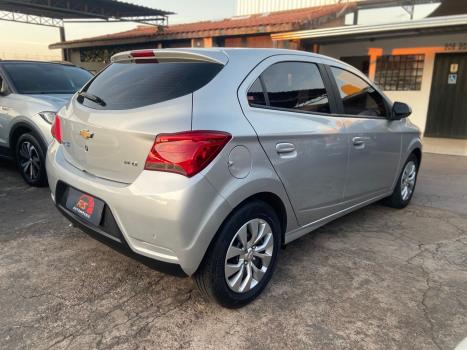 CHEVROLET Onix Hatch 1.4 4P FLEX LT, Foto 4