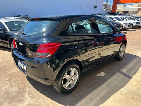 CHEVROLET Onix Hatch 1.4 4P FLEX LT, Foto 7