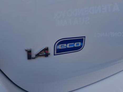 CHEVROLET Onix Hatch 1.4 4P FLEX LT, Foto 3