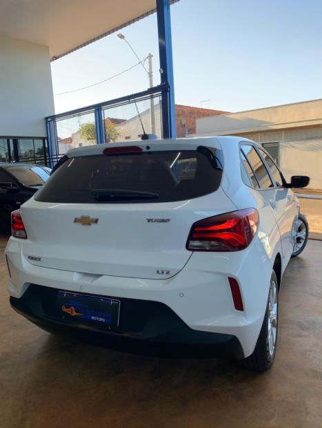 CHEVROLET Onix Hatch 1.0 4P FLEX LTZ TURBO AUTOMTICO, Foto 8