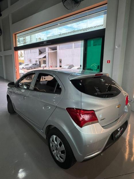 CHEVROLET Onix Hatch 1.0 4P FLEX LT, Foto 4