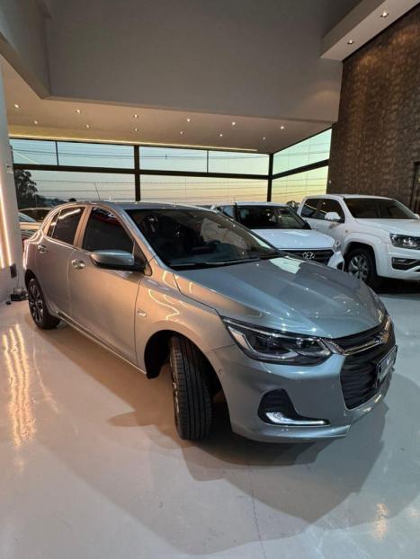 CHEVROLET Onix Hatch 1.0 12V 4P FLEX PREMIER 2 TURBO AUTOMTICO, Foto 4