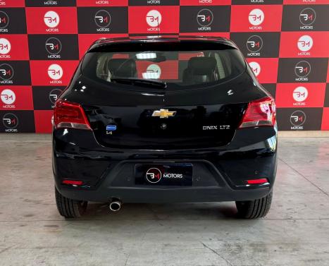 CHEVROLET Onix Hatch 1.4 4P FLEX LTZ, Foto 4
