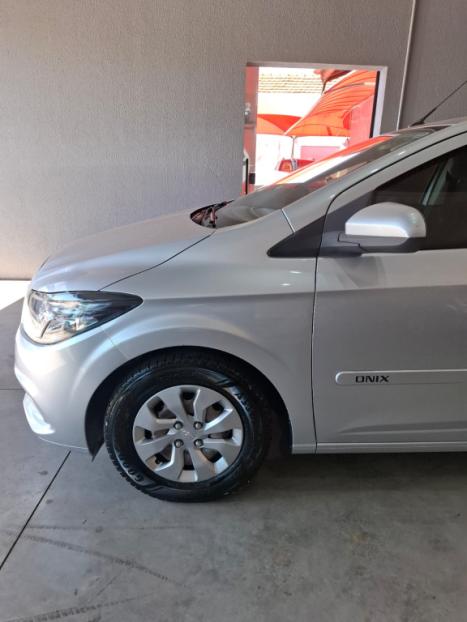 CHEVROLET Onix Hatch 1.0 4P FLEX JOY, Foto 15