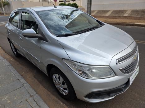 CHEVROLET Onix Hatch 1.0 4P FLEX LT, Foto 6