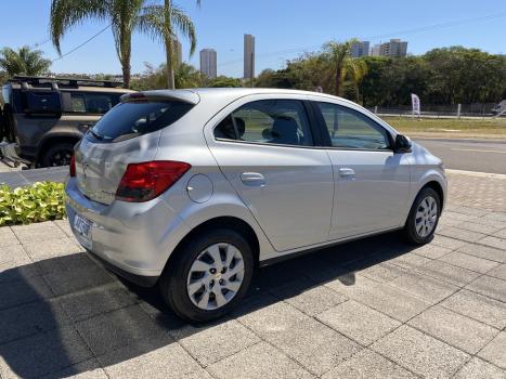 CHEVROLET Onix Hatch 1.4 4P FLEX LT, Foto 4