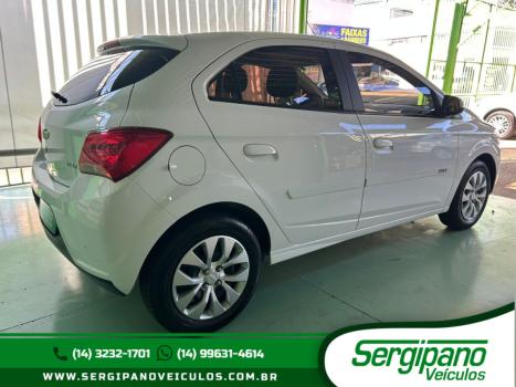 CHEVROLET Onix Hatch 1.4 4P FLEX LT, Foto 2