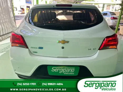 CHEVROLET Onix Hatch 1.4 4P FLEX LT, Foto 4