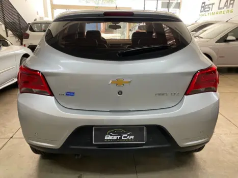 CHEVROLET Onix Hatch 1.4 4P FLEX LTZ, Foto 10