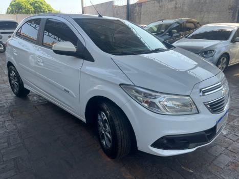 CHEVROLET Onix Hatch 1.0 4P FLEX LT, Foto 2