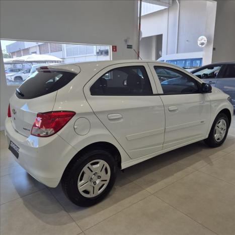 CHEVROLET Onix Hatch 1.0 4P FLEX LT, Foto 4